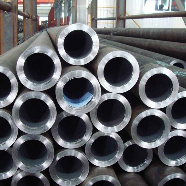 在熱軋無縫鋼管穿孔機上產(chǎn)生中卡的原因是什么？