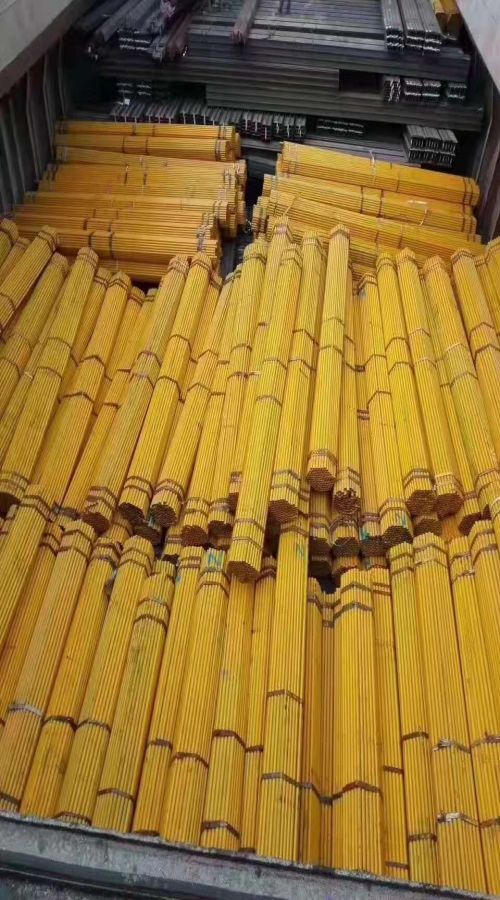 如何避免焊接鋼管在生產(chǎn)時(shí)斜軋穿孔時(shí)孔腔的形成？