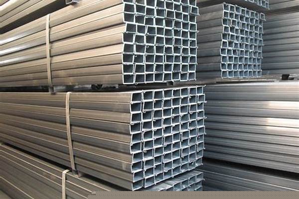 鍍鋅方矩管生產(chǎn)廠家_鍍鋅方矩管生產(chǎn)廠家