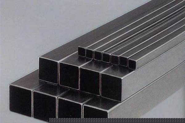 帶孔方鋼管_帶孔的方管